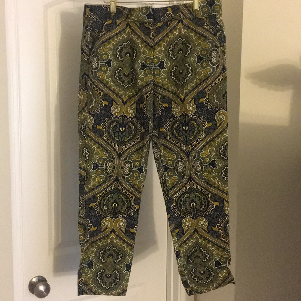 Capris - Picture 3 of 4